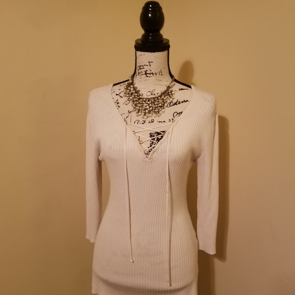 A cute dress up or down long sleeve sweater. - Picture 1 of 2